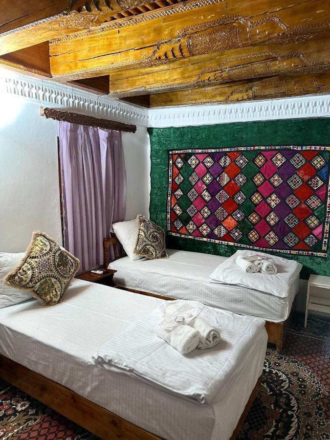 Mekhtar Ambar Hotel Bukhara Esterno foto